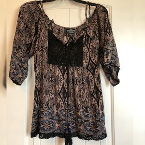 Angie Off shoulder Top size small